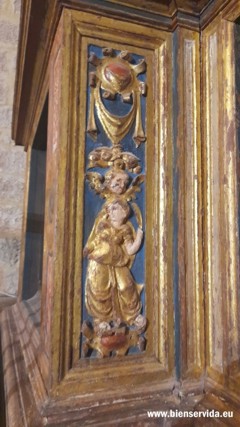 Grutescos en la predela